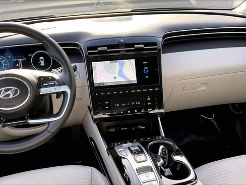 Used 2024 Hyundai Tucson Limited image 6