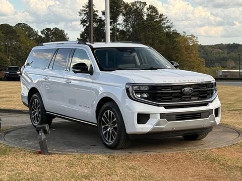 Used 2025 Ford Expedition Max Platinum image 9