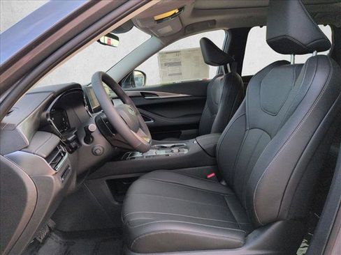 New 2026 INFINITI QX60 Luxe image 4