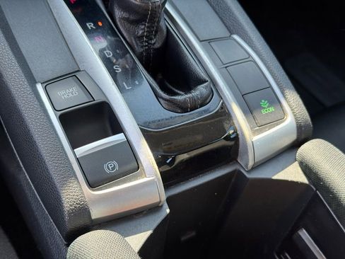 Used 2018 Honda Civic EX image 29
