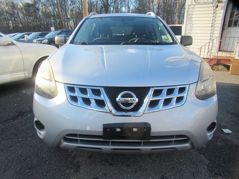 Used 2014 Nissan Rogue S w/ Convenience Package image 2