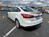Used 2014 Ford Focus SE image 3