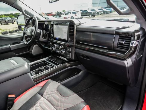 Used 2024 Ford F250 Lariat w/ Lariat Ultimate Package AWD/4WD image 23