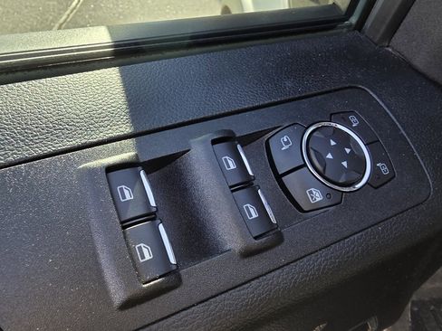 Used 2019 Ford F150 Lariat w/ Equipment Group 502A Luxury image 12