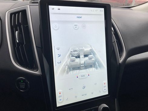 Used 2024 Ford Edge SEL image 22