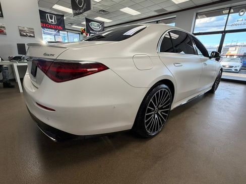 Used 2022 Mercedes-Benz S 580 S 580 4MATIC Sedan image 13