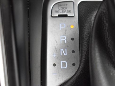 Certified 2025 Kia Sorento S image 21