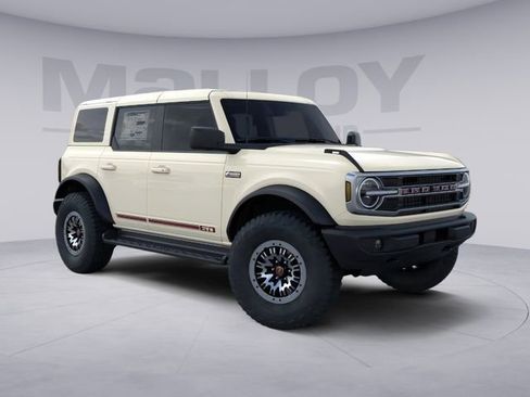 New 2026 Ford Bronco Outer Banks w/ Sasquatch Package AWD/4WD image 7