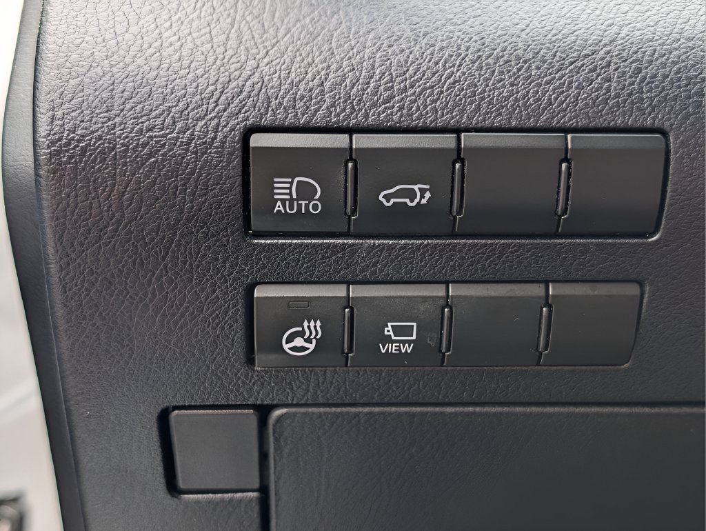 Used 2022 Lexus RX 350L Premium w/ Premium Package AWD/4WD image 17
