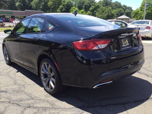 Used 2016 Chrysler 200 S w/ Comfort Group AWD/4WD image 9