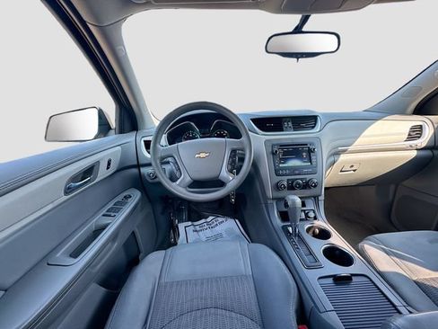 Used 2017 Chevrolet Traverse LS FWD image 25
