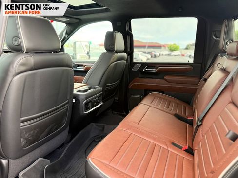 Used 2025 GMC Sierra 3500 Denali Ultimate image 39