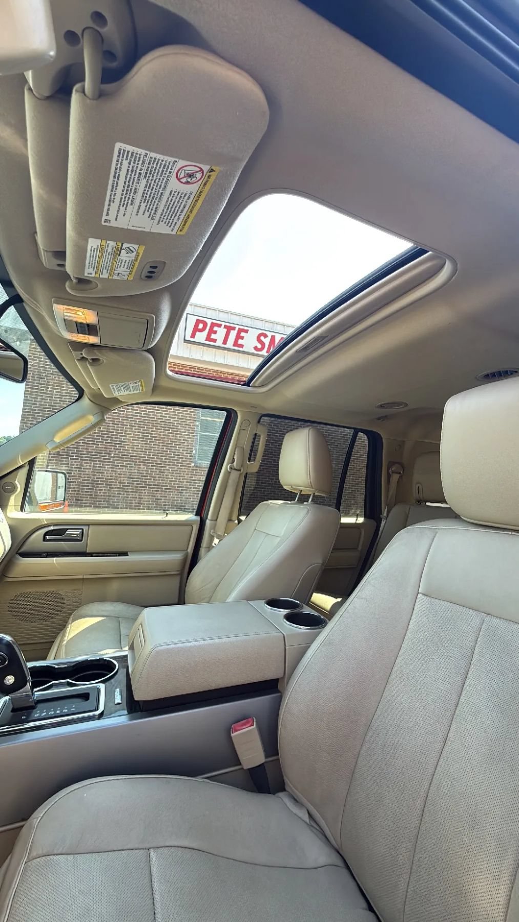 Used 2015 Ford Expedition Limited w/ Equipment Group 301A RWD image 14
