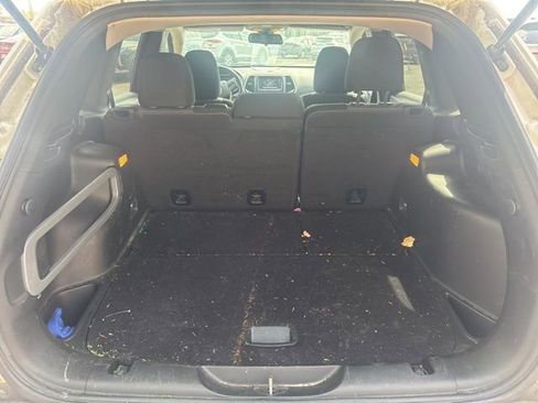 Used 2016 Jeep Cherokee Sport w/ Cold Weather Group image 7