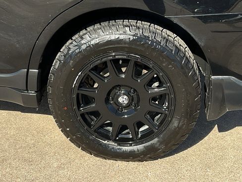 Used 2018 Subaru Outback 2.5i Limited image 8