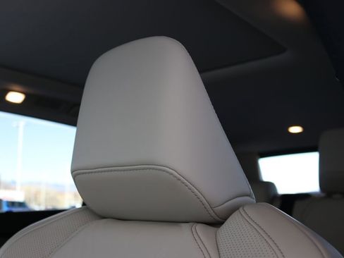 Certified 2025 INFINITI QX60 Luxe image 17