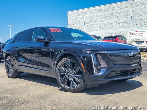 Certified 2024 Cadillac Lyriq Sport w/ LPO, Floor Liner Package AWD/4WD image 2
