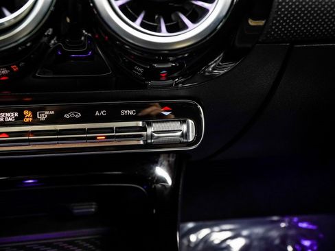 Used 2025 Mercedes-Benz CLA 250 image 21