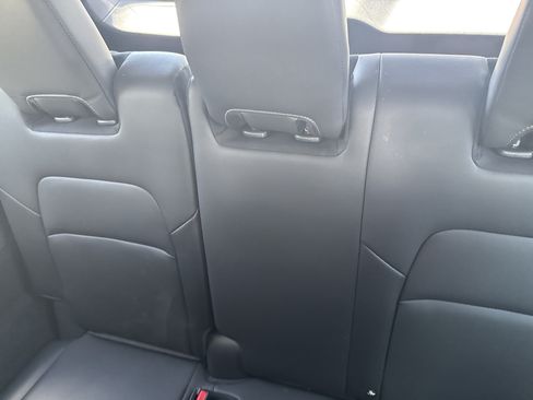 Used 2025 Nissan Pathfinder SL AWD/4WD image 14