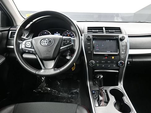 Certified 2017 Toyota Camry SE FWD image 19