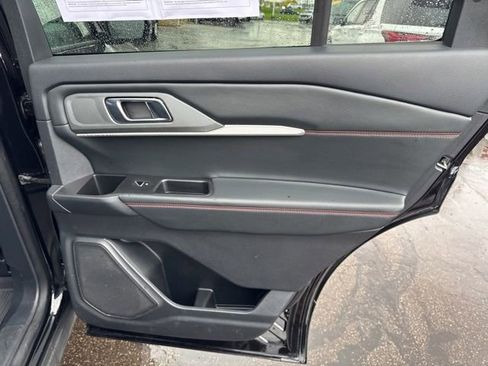 Used 2025 Ford Explorer ST-Line AWD/4WD image 23