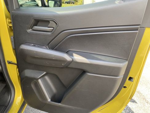 Used 2023 Chevrolet Colorado Trail Boss w/ Technology Package image 25