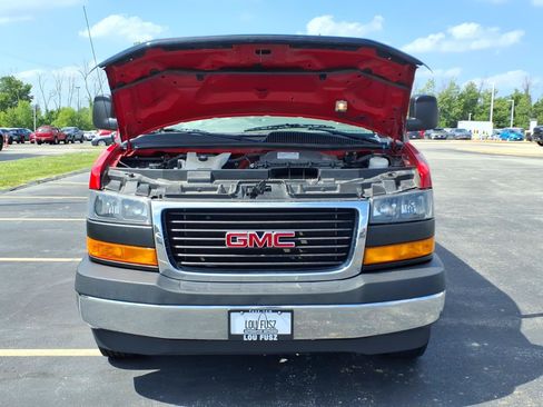 Used 2021 GMC Savana 3500 LS w/ Chrome Appearance Package RWD image 30