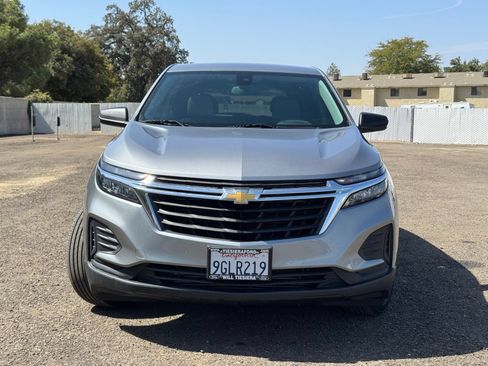 Used 2023 Chevrolet Equinox LS FWD image 10