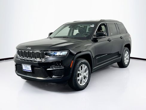 Used 2023 Jeep Grand Cherokee Limited image 1