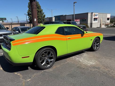 Used 2015 Dodge Challenger R/T Plus RWD image 8