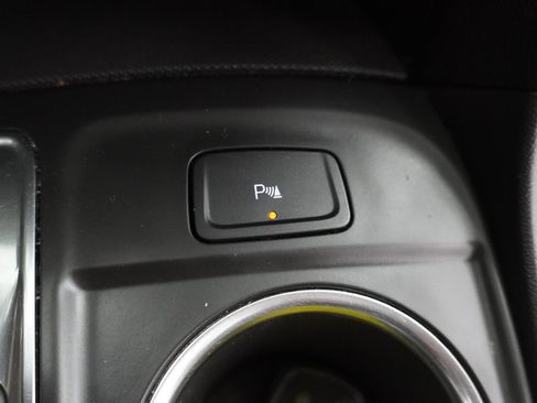 Used 2024 Chevrolet Equinox LT FWD image 32