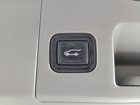 Used 2022 Cadillac XT5 Premium Luxury FWD image 9