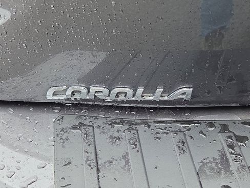 Certified 2025 Toyota Corolla XSE FWD image 30