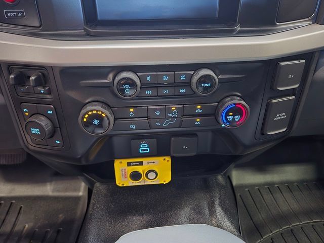 New 2024 Ford F550 4x4 Regular Cab Super Duty image 20