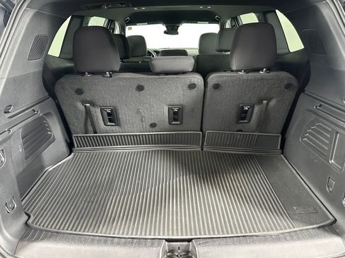 Used 2025 GMC Acadia Elevation w/ LPO, Floor Liner Package AWD/4WD image 30