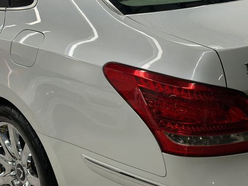 Used 2012 Hyundai Equus Signature RWD image 12