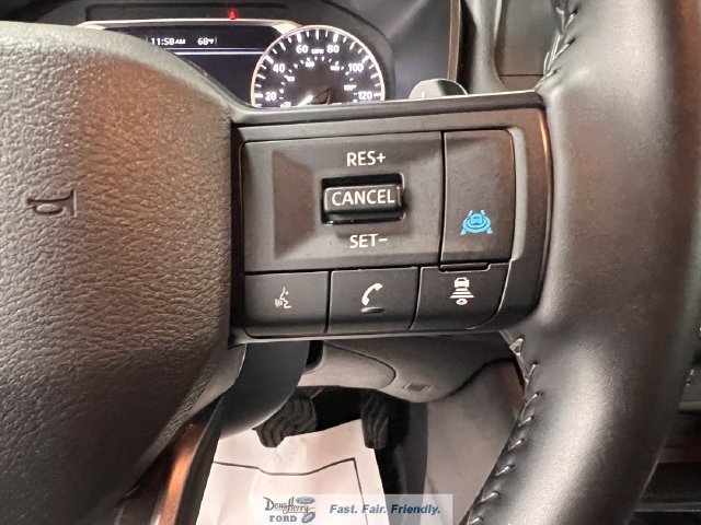 Used 2025 Nissan Rogue SV AWD/4WD image 46