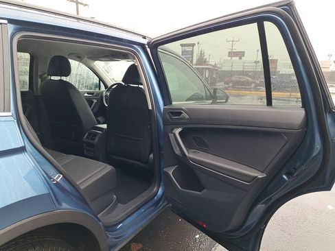 Used 2019 Volkswagen Tiguan SE image 25