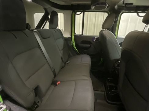 Used 2020 Jeep Wrangler Unlimited Sport S image 12