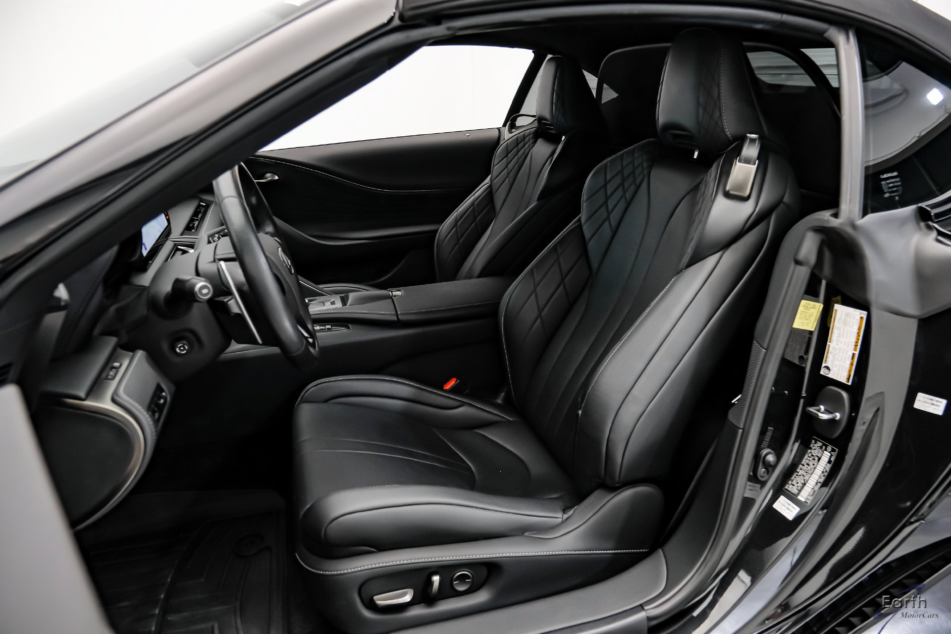 Used 2024 Lexus LC 500 Convertible w/ Touring Package RWD image 33