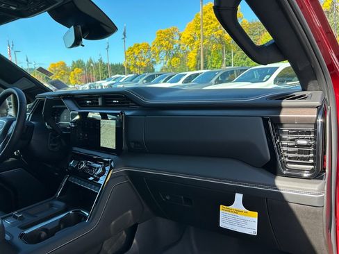 New 2025 GMC Sierra 2500 AT4X w/ AT4X AEV Edition image 26