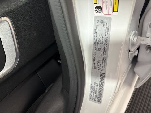 Used 2022 RAM 1500 Laramie image 28