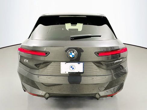 Used 2026 BMW iX xDrive60 w/ Premium Package image 6