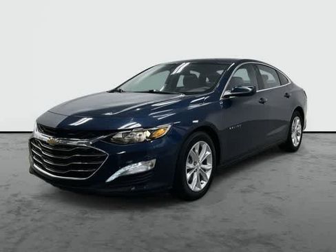 Used 2022 Chevrolet Malibu LT image 1