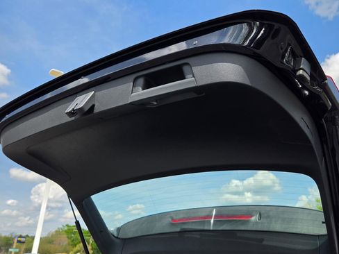 Used 2024 Volkswagen Taos S image 59