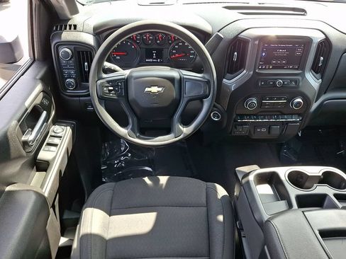 Used 2025 Chevrolet Silverado 2500 Custom w/ Custom Value Package AWD/4WD image 12