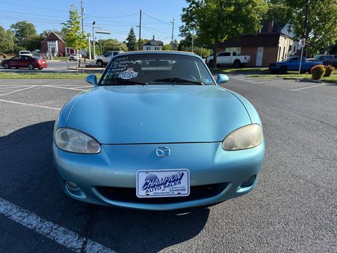 Used 2001 MAZDA MX-5 Miata RWD image 3