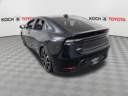 Used 2024 Toyota Prius Prime FWD image 6