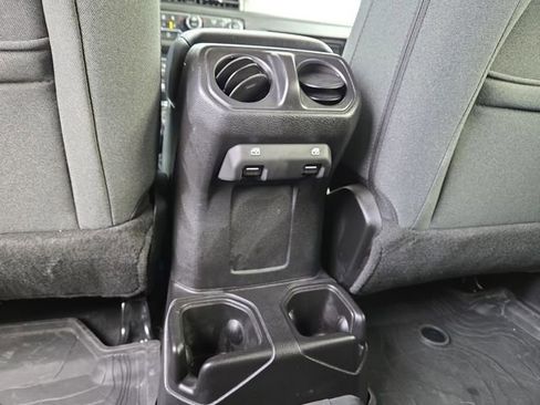 Used 2024 Jeep Wrangler Willys image 30