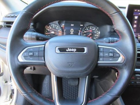 Used 2022 Jeep Compass Trailhawk w/ Trailhawk Convenience Group image 17
